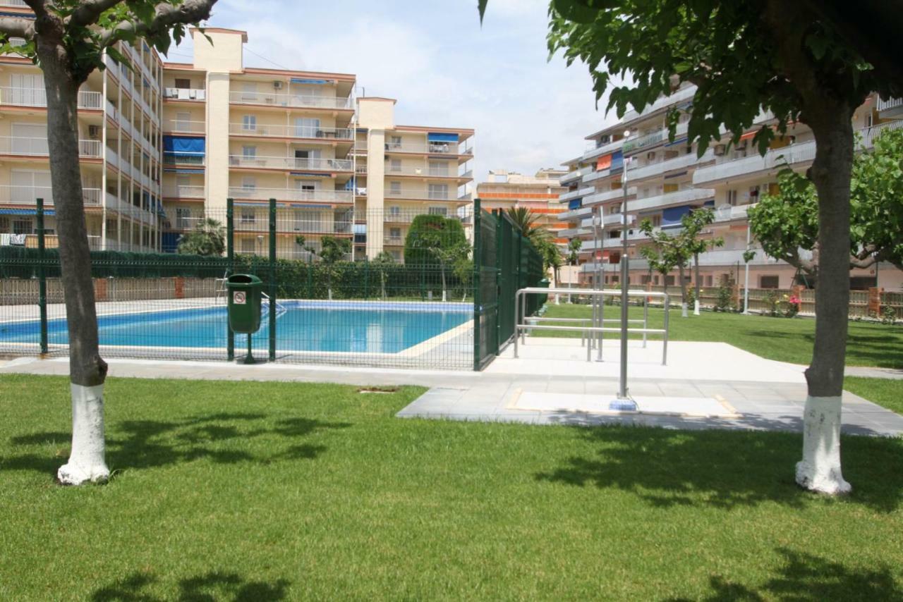 Carrer De Victoria Dels Angels, 11 Apartment ลาปีเนดา ภายนอก รูปภาพ